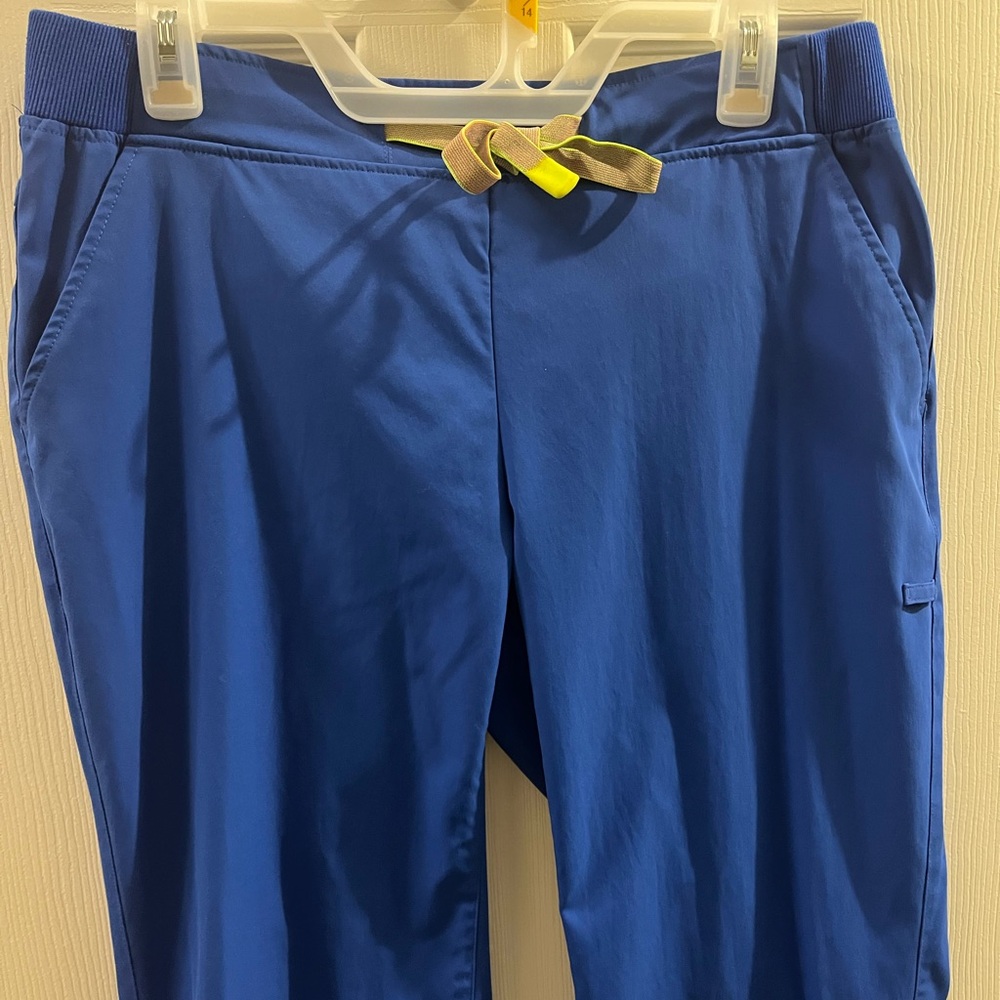 L Medelita cobalt argon scrub pants #scrubs